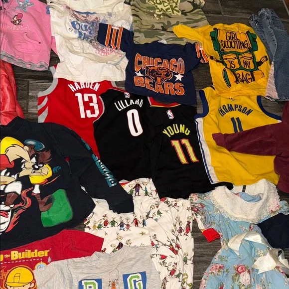 30 pc vintage kids Warner Bros. Black Looney Tunes Kids Disney jersey lot - Picture 10 of 16